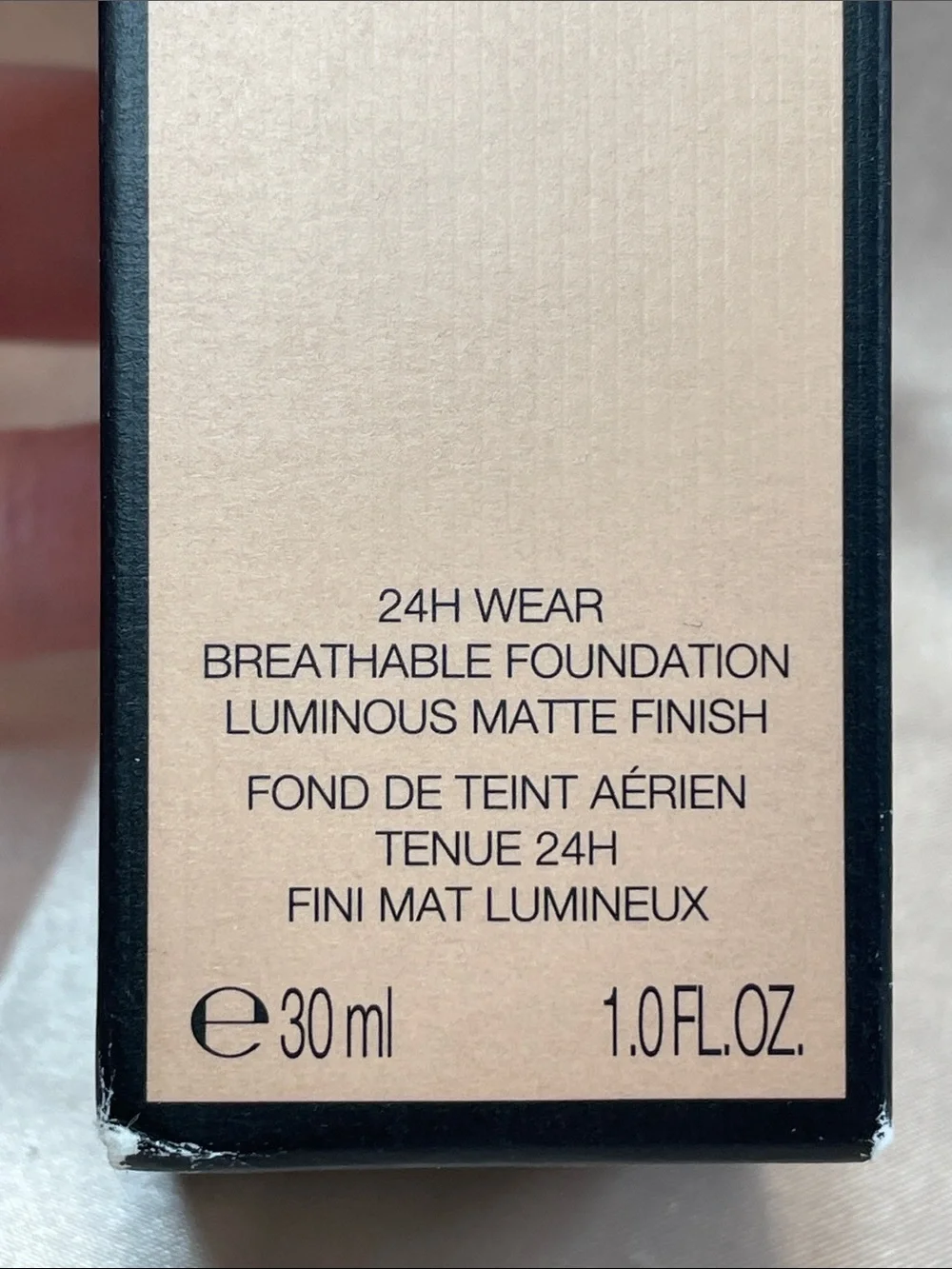 GUCCI 24 Hour Full Coverage Luminous Matte Finish Foundation 230W - NIB $69 MSRP